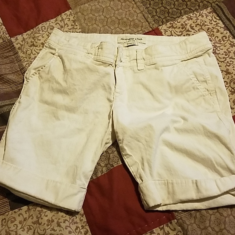 Abercrombie Burmuda shorts